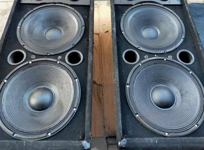 Subwoofer speaker cabinets